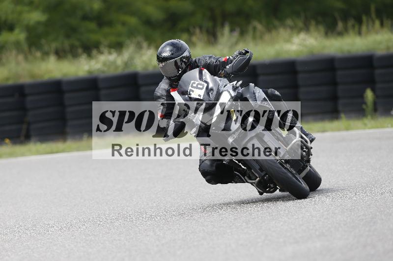 /37 28.07.2025 Dunlop Ride und Test Day ADR/Trackday Erfahren gelb Trackday schnell  rot/76